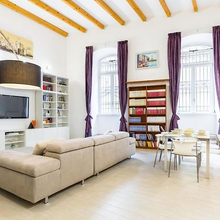 Ma Maison - Family Apartment At The Historical Center Napoli Bagian luar foto