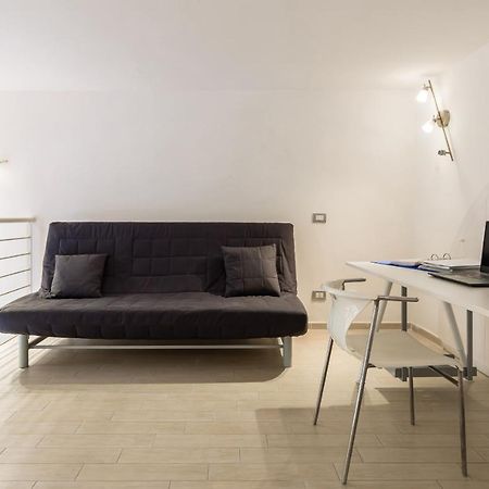 Ma Maison - Family Apartment At The Historical Center Napoli Bagian luar foto