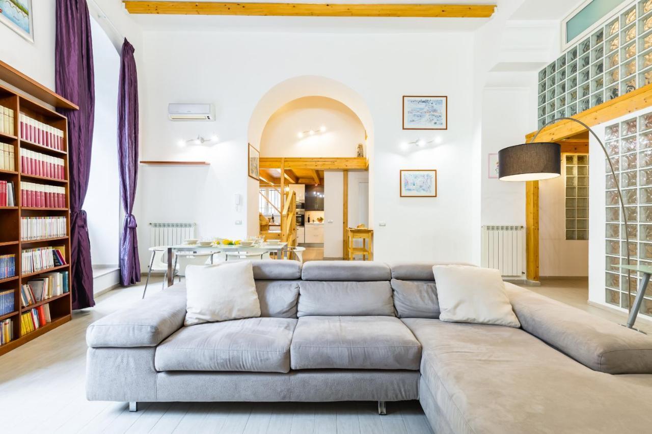 Ma Maison - Family Apartment At The Historical Center Napoli Bagian luar foto