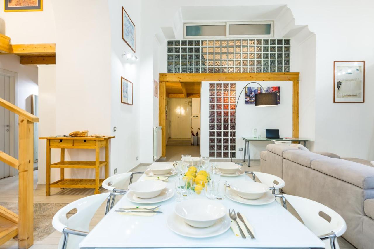 Ma Maison - Family Apartment At The Historical Center Napoli Bagian luar foto