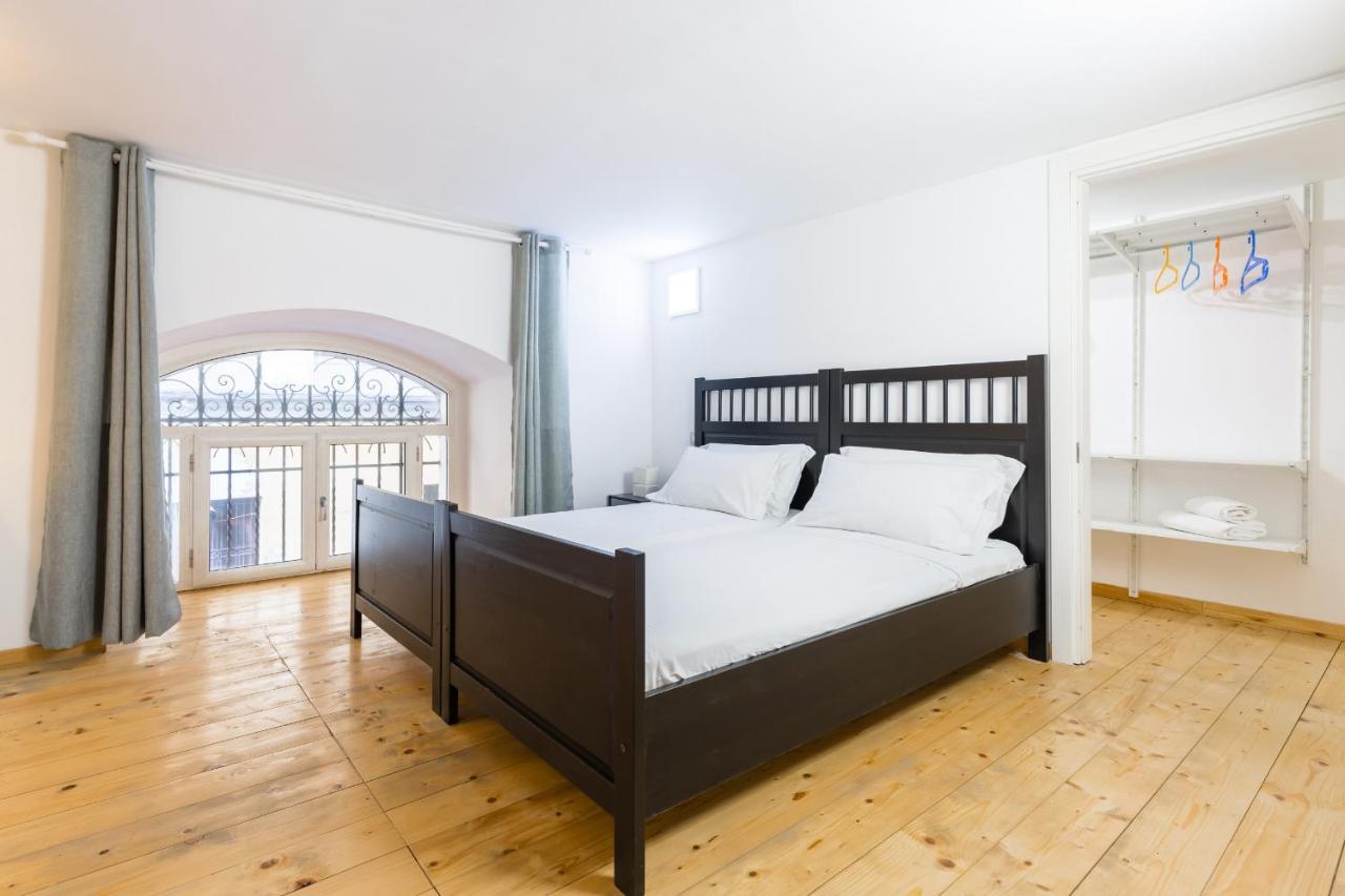 Ma Maison - Family Apartment At The Historical Center Napoli Bagian luar foto